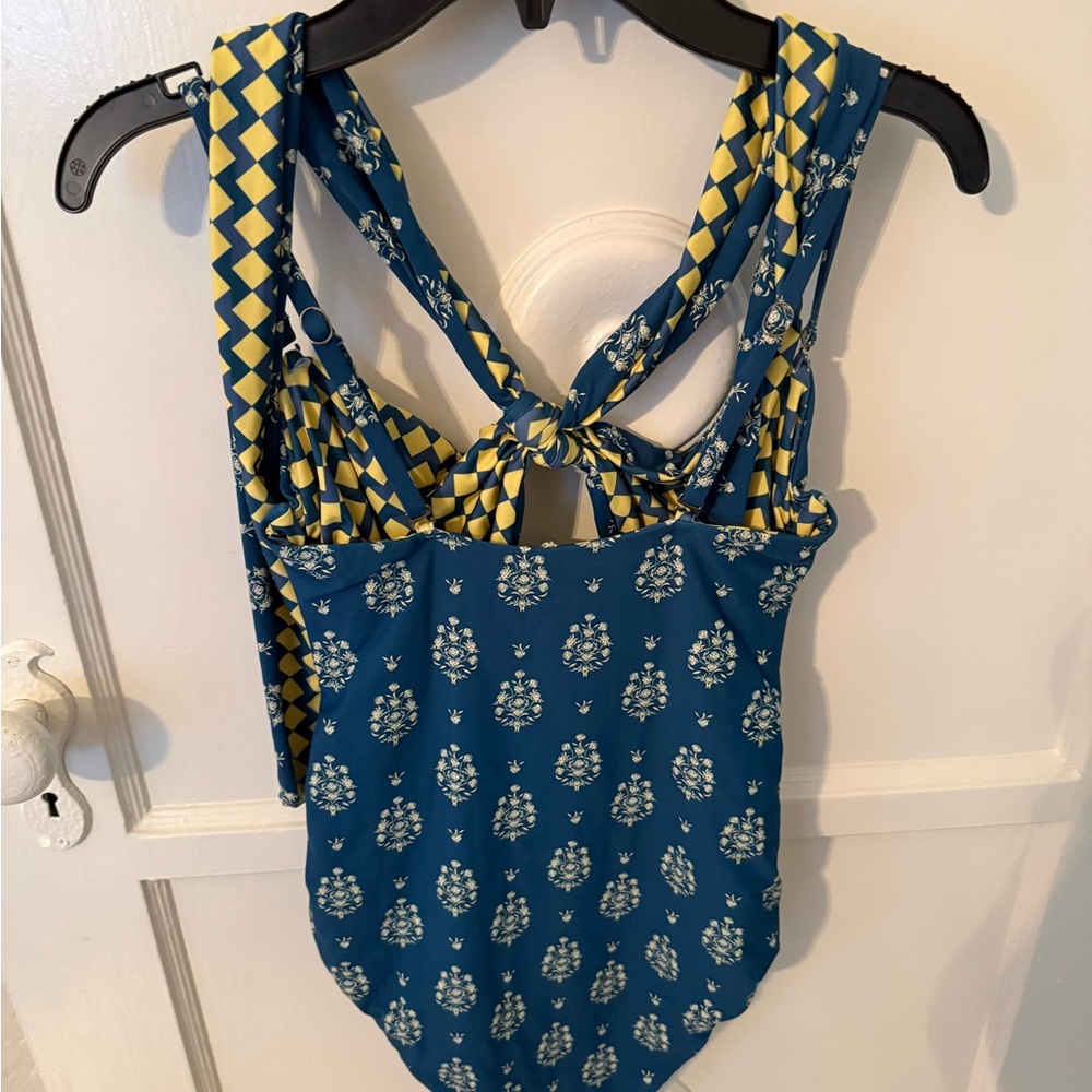 Sold - Maaji Convertible Cutout One-Piece Swimsuit - Picture 5 of 7